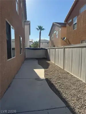 4524 English Lavender Avenue, North Las Vegas, NV 89031 Yard