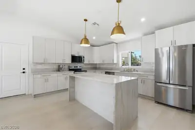 3660 West Robindale Road Kitchen