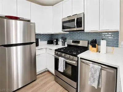 4730 East Craig Road 1043 Kitchen