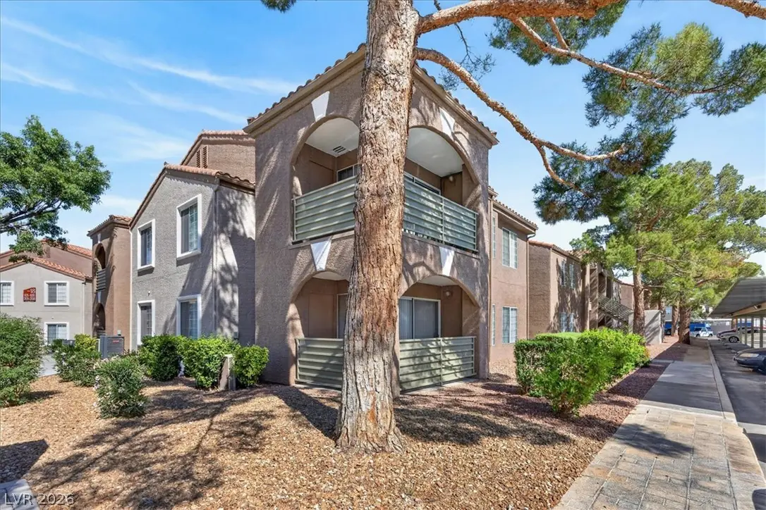 2100 Jetty Rock Drive 105