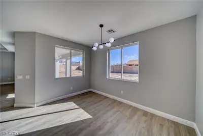 6861 South Stubblefield Street Dining Area