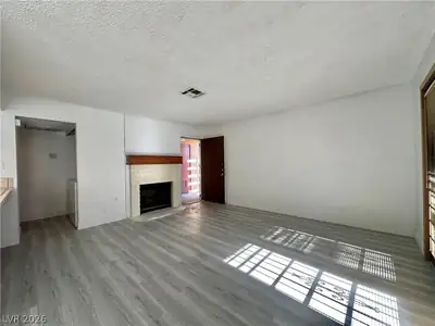 4140 Gannet Circle 251 Living Room