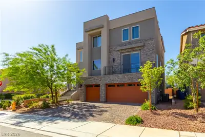 5707 Robin Ridge Avenue, Las Vegas, NV 89141 Front of Structure