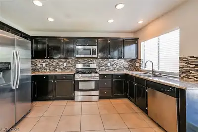 6957 Wineberry Drive, Las Vegas, NV 89119 Kitchen