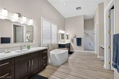 1339 Calle Calma, Henderson, NV 89012 Primary Bathroom