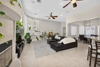 1339 Calle Calma, Henderson, NV 89012 Living Room