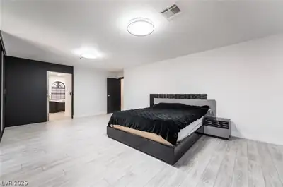 3130 Appleblossom Circle, Las Vegas, NV 89117 Primary Bedroom