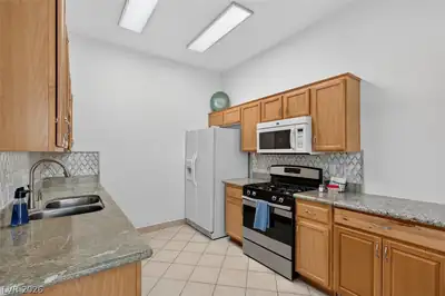 3540 Cactus Shadow Street 102 Kitchen