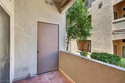 3540 Cactus Shadow Street 102 Patio