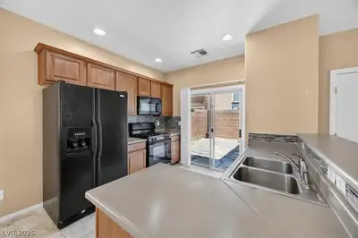7949 Violet Dawn Street, Las Vegas, NV 89149 Kitchen