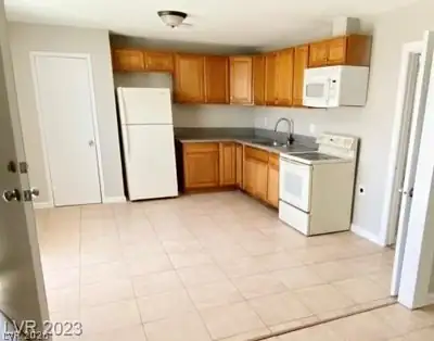 2536 Carroll Street, North Las Vegas, NV 89030 Kitchen
