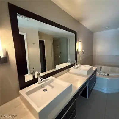 8925 West Flamingo Road 217 Primary Bathroom