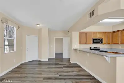 9901 TRAILWOOD Drive 1103 Living Room