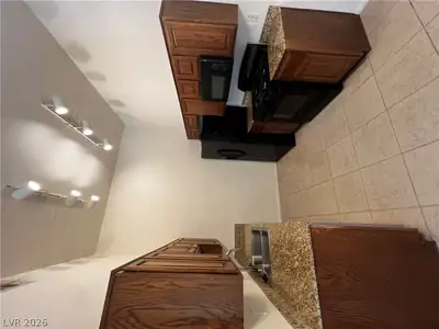 8985 DURANGO Drive 2138 Kitchen
