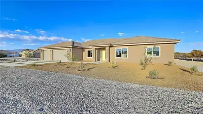 1120 West Gamebird, Pahrump