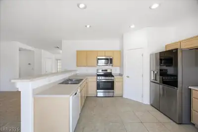 8119 Making Memories Place, Las Vegas, NV 89131 Kitchen