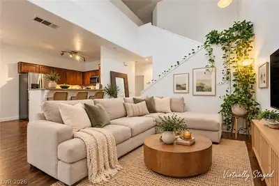 10514 Gold Shadow Avenue, Las Vegas, NV 89129 Living Room
