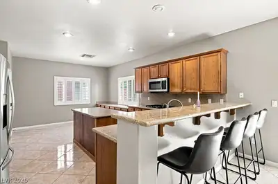 5435 Digne Court Kitchen