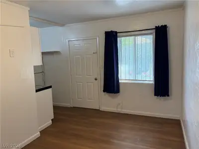 2125 Elm Avenue 2 Dining Area