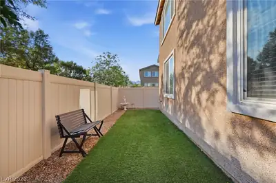7057 Millers Run Street, North Las Vegas, NV 89084 Yard