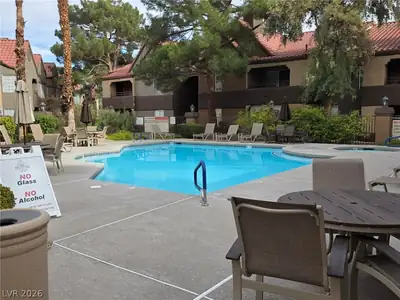 2200 South Fort Apache Road 2023 Pool