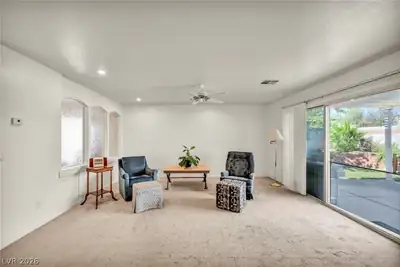 9511 Coral Bell Court, Las Vegas, NV 89123 Living Room