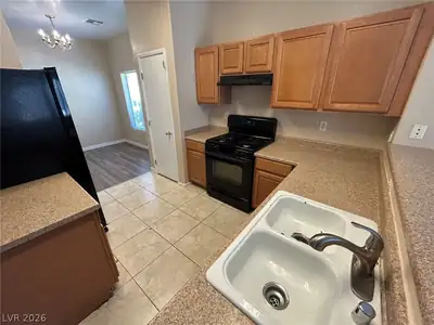 1611 Lefty Garcia Way Kitchen