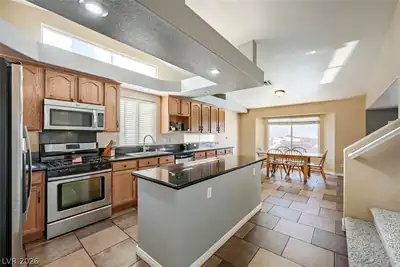1899 Silver Bough Court, Las Vegas, NV 89183 Kitchen