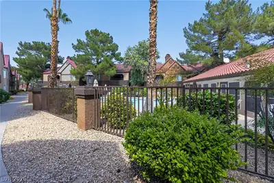 2200 South Fort Apache Road 1213 Pool