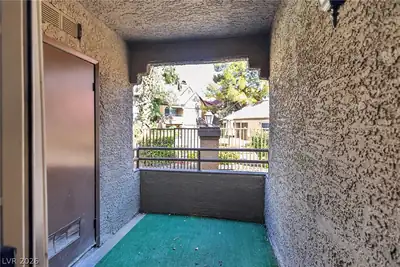 2200 South Fort Apache Road 1213 Patio