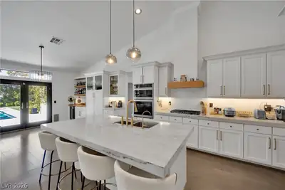 2516 Serenity Hollow Drive Kitchen