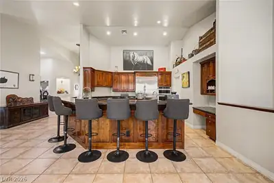 621 Lomprey Avenue, Henderson, NV 89002 Kitchen