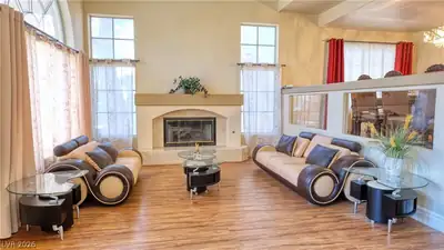 3704 North Campbell Road Living Room