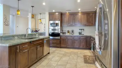 3704 North Campbell Road Kitchen