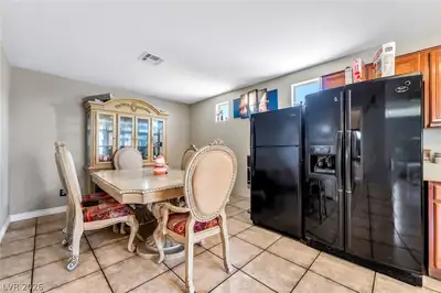 5292 Floralita Street, Las Vegas, NV 89122 Dining Area