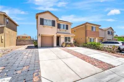 5292 Floralita Street, Las Vegas, NV 89122 Front of Structure