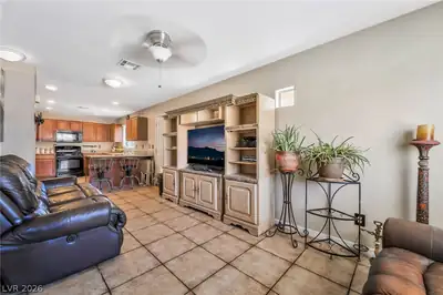 5292 Floralita Street, Las Vegas, NV 89122 Living Room