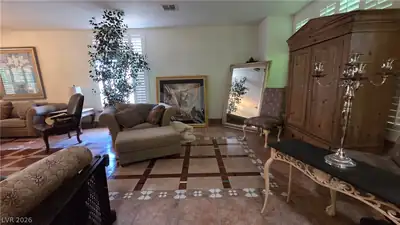 884 East Robindale Road Living Room