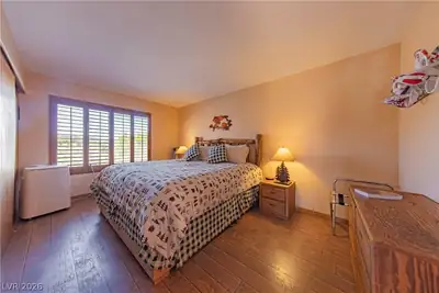 390 East 300 S 1B Bedroom