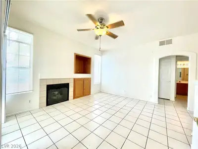 2201 Ramsgate Drive 915 Living Room