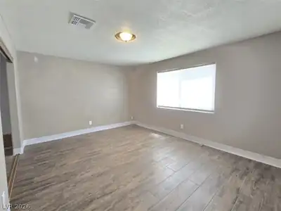 5785 West Russell Road Living Room