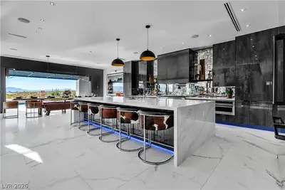 3266 South Spring Mountain Boulevard Kitchen