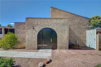 4245 Park Court Las Vegas, NV 89110