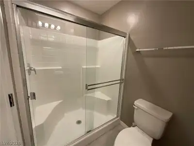 6230 Runestone Street, Las Vegas, NV 89113 Primary Bathroom