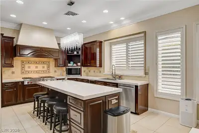 10140 Stony Ridge Drive, Las Vegas, NV 89144 Kitchen