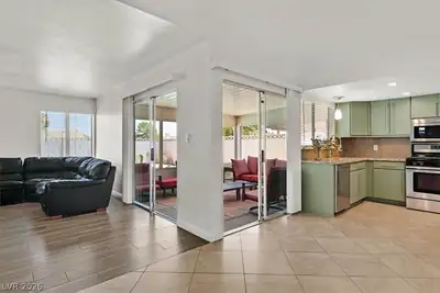 3956 Clear View Drive, Las Vegas, NV 89121 Kitchen