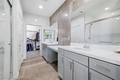 4885 East Cactus Canyon Drive Primary Bathroom