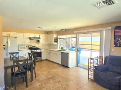 3648 Bronco Road, Las Vegas, NV 89103 Kitchen