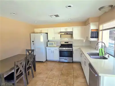 3648 Bronco Road, Las Vegas, NV 89103 Kitchen
