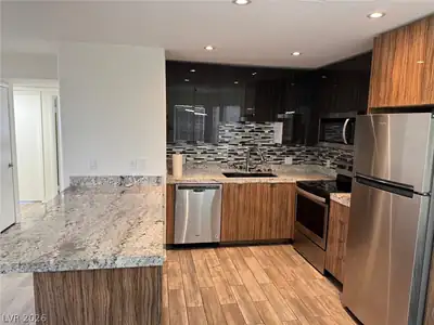 8410 Eldora Avenue 2067, Las Vegas